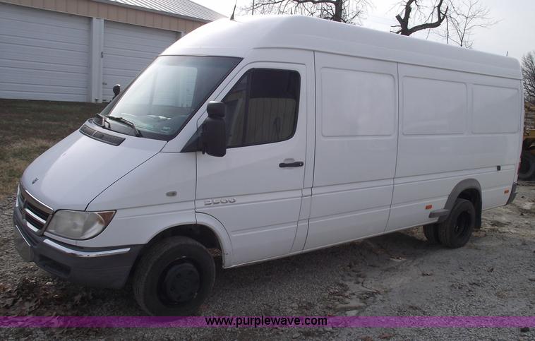 image for item C5912 2004 Dodge 3500 Sprinter cargo van