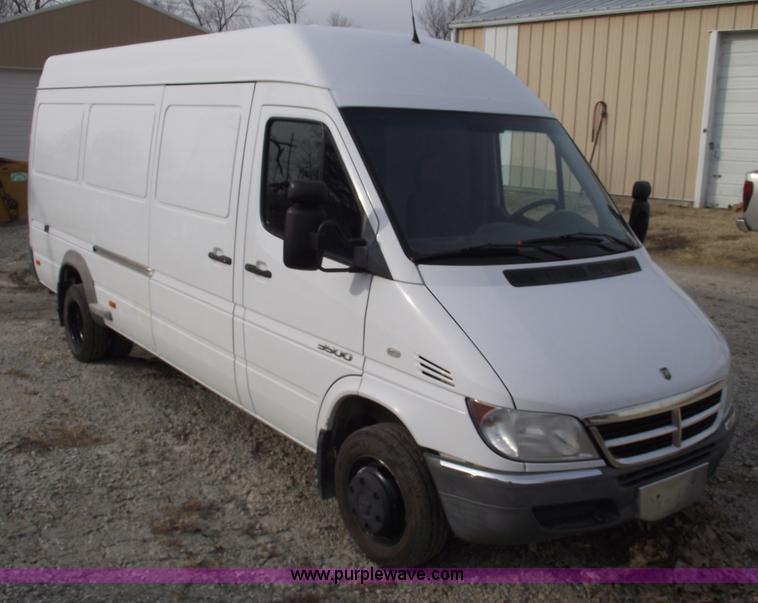 image for item C5912 2004 Dodge 3500 Sprinter cargo van