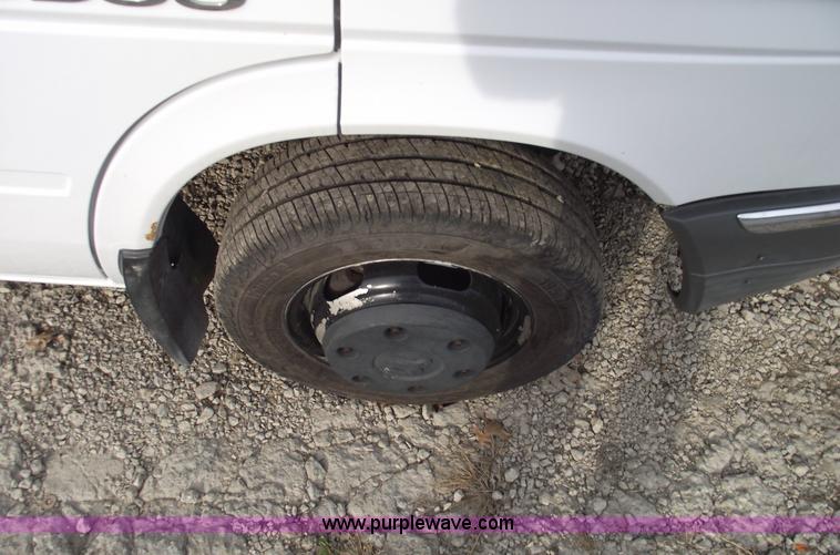 image for item C5912 2004 Dodge 3500 Sprinter cargo van