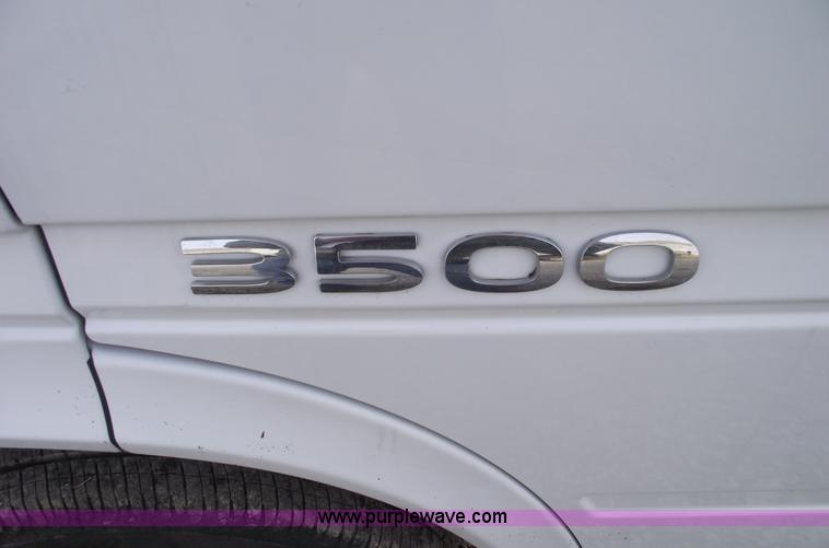 image for item C5912 2004 Dodge 3500 Sprinter cargo van