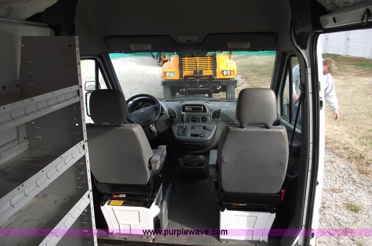 image for item C5912 2004 Dodge 3500 Sprinter cargo van