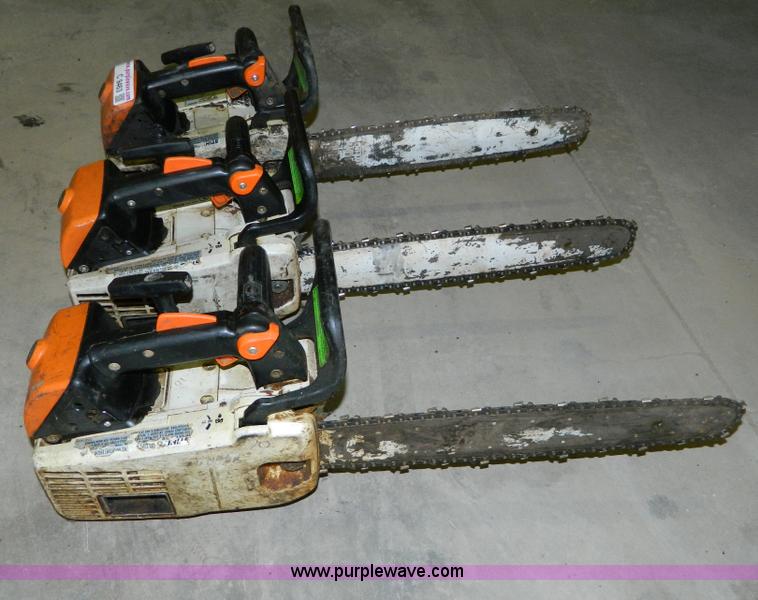 image for item C9463 (3) Stihl MS200T chainsaws