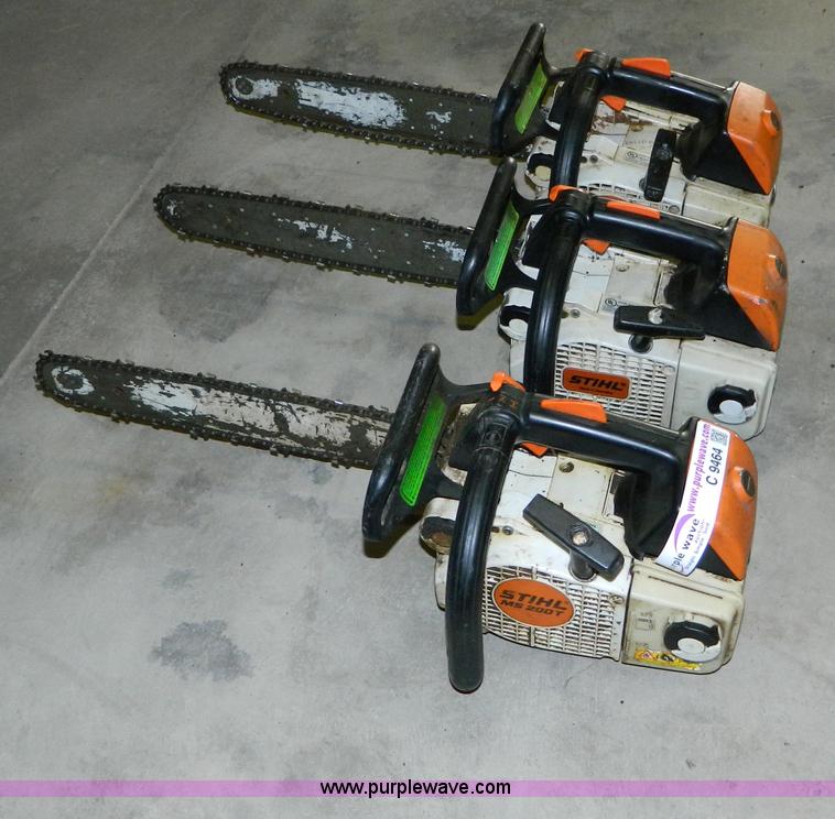 image for item C9464 (3) Stihl MS200T chainsaws