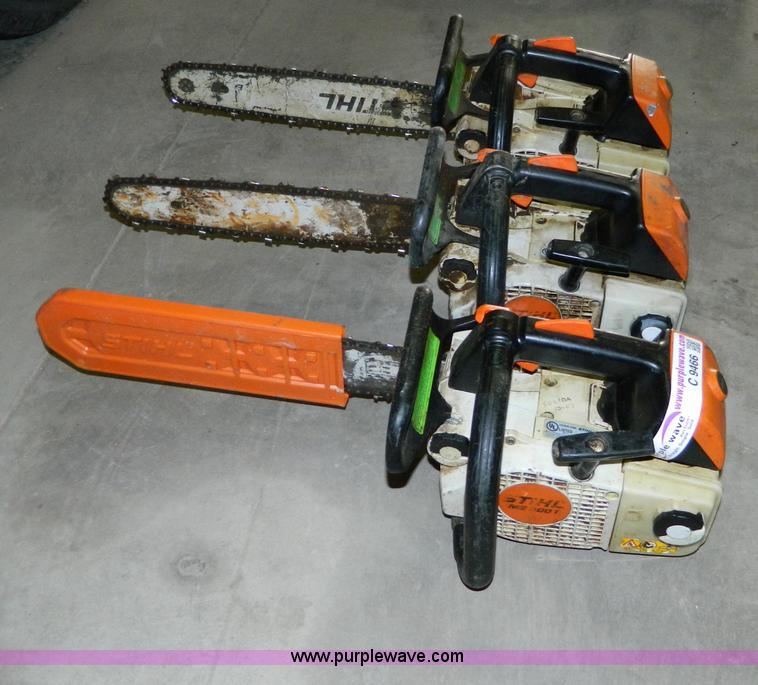 image for item C9466 (3) Stihl MS200T chainsaws