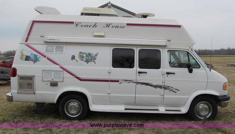 image for item D3048 1996 Dodge Coach House 19ft motorhome