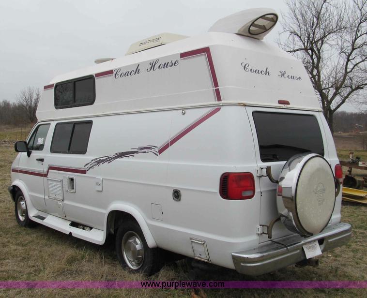 image for item D3048 1996 Dodge Coach House 19ft motorhome