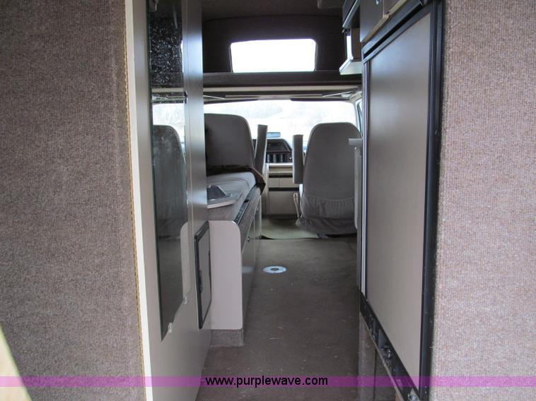 image for item D3048 1996 Dodge Coach House 19ft motorhome