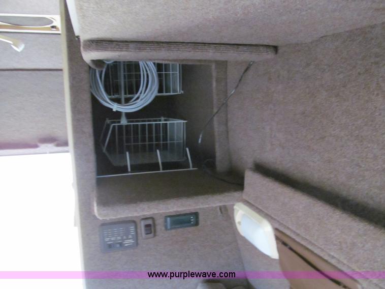 image for item D3048 1996 Dodge Coach House 19ft motorhome