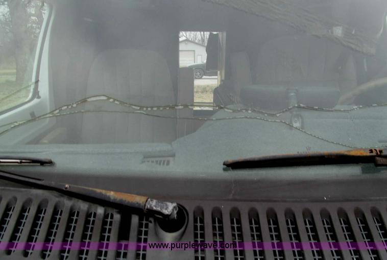 image for item D3048 1996 Dodge Coach House 19ft motorhome