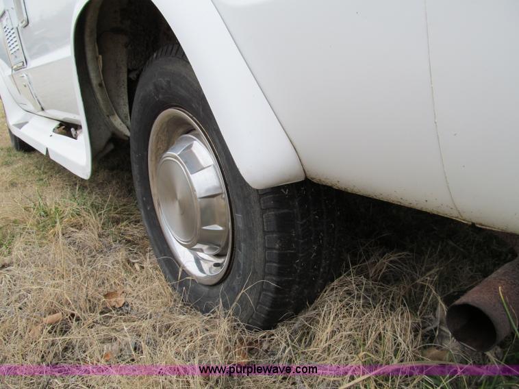 image for item D3048 1996 Dodge Coach House 19ft motorhome