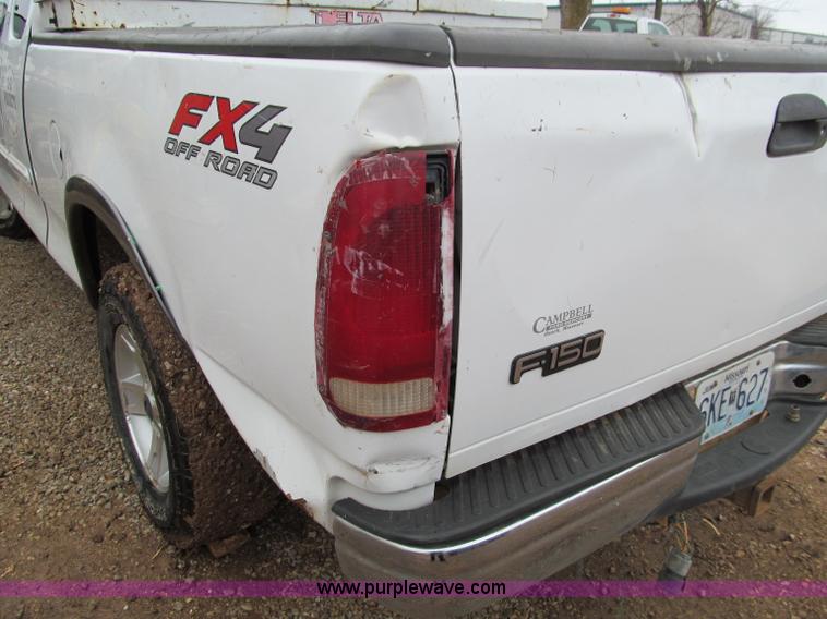 image for item D3050 2003 Ford F150 extended cab pickup