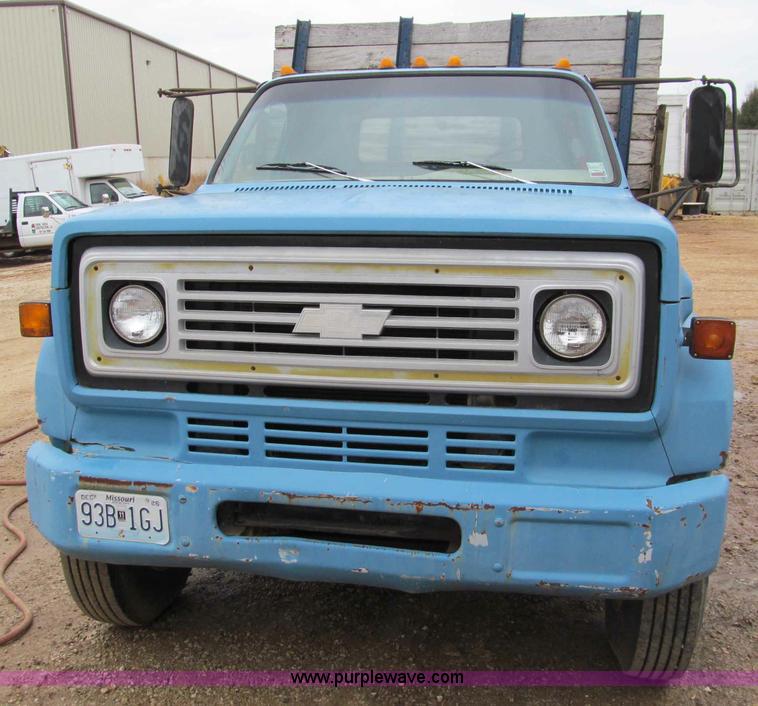 image for item D3051 1978 Chevrolet C70 dump-bed truck