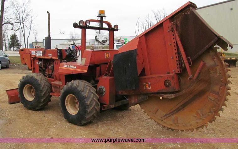 image for item D3052 Ditch Witch 6510DD rock saw