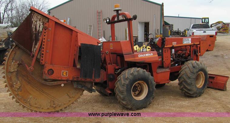 image for item D3052 Ditch Witch 6510DD rock saw