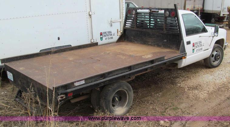 image for item D3055 1999 Chevrolet 3500 flat bed truck