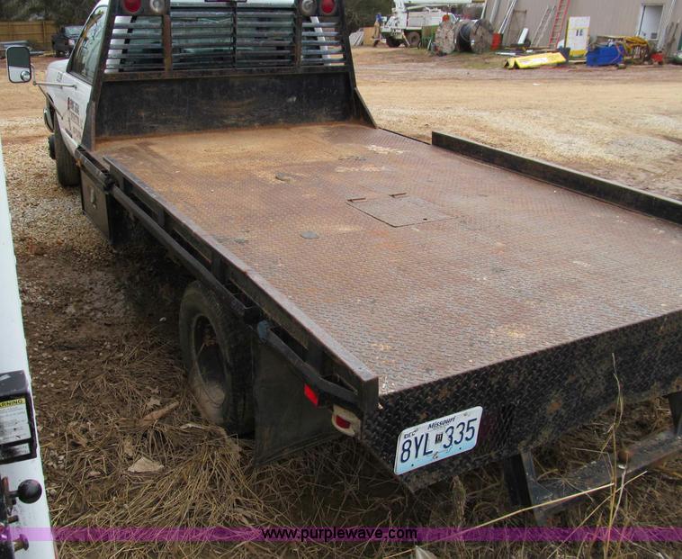 image for item D3055 1999 Chevrolet 3500 flat bed truck