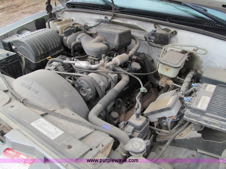 image for item D3055 1999 Chevrolet 3500 flat bed truck