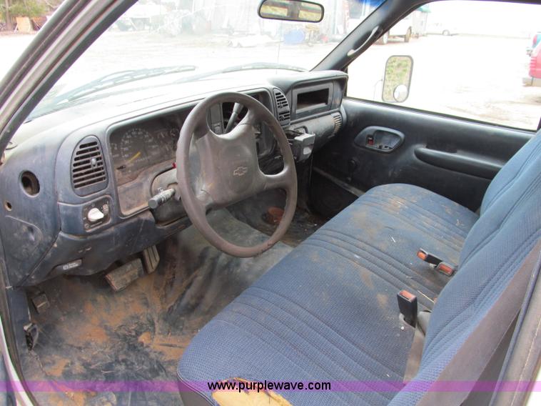 image for item D3055 1999 Chevrolet 3500 flat bed truck