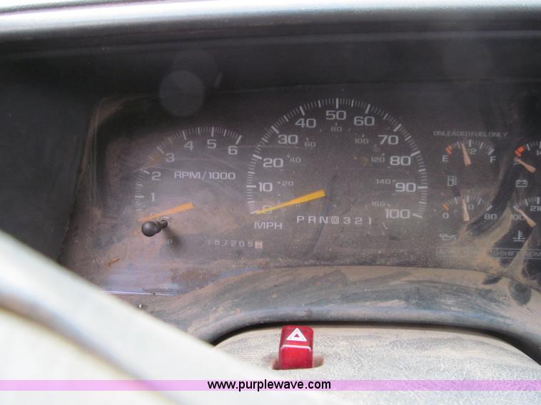 image for item D3055 1999 Chevrolet 3500 flat bed truck