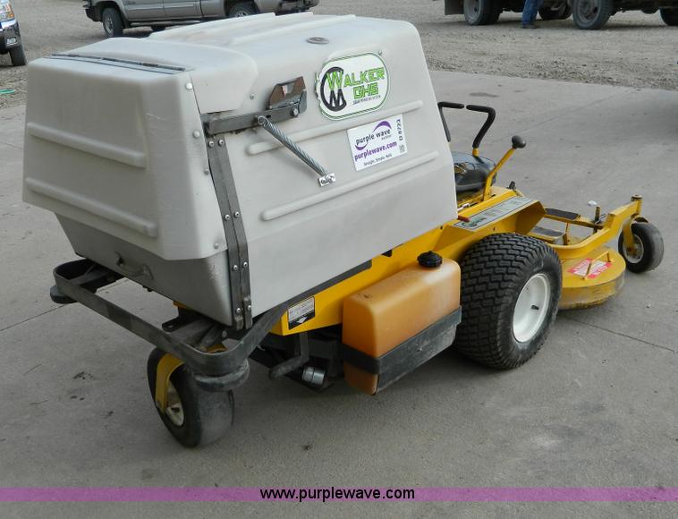 image for item D8723 Walker MCGHS lawn mower