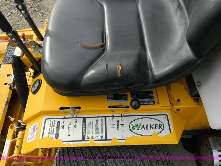 image for item D8724 Walker MCGHS lawn mower