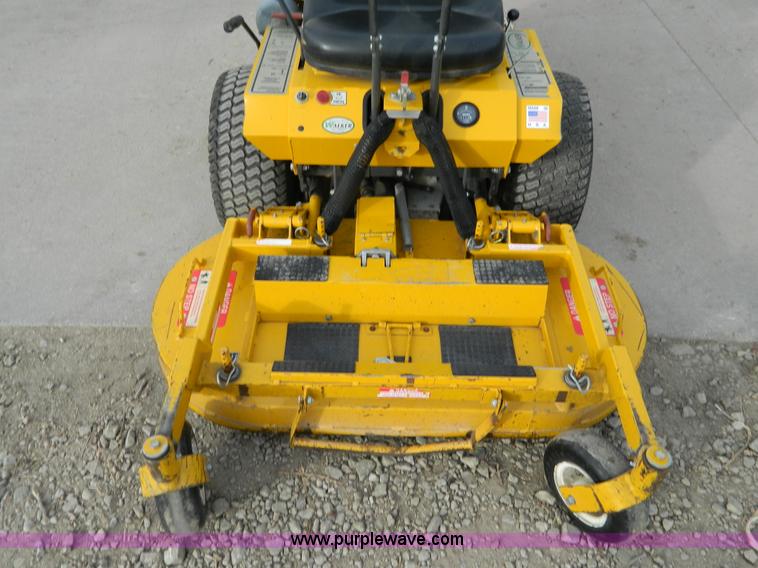 image for item D8724 Walker MCGHS lawn mower
