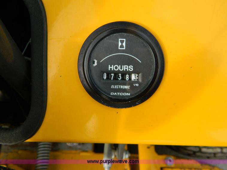 image for item D8724 Walker MCGHS lawn mower