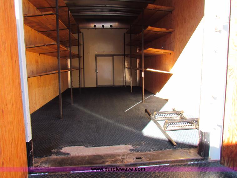 image for item D9138 2005 Chevrolet G3500 Express box van