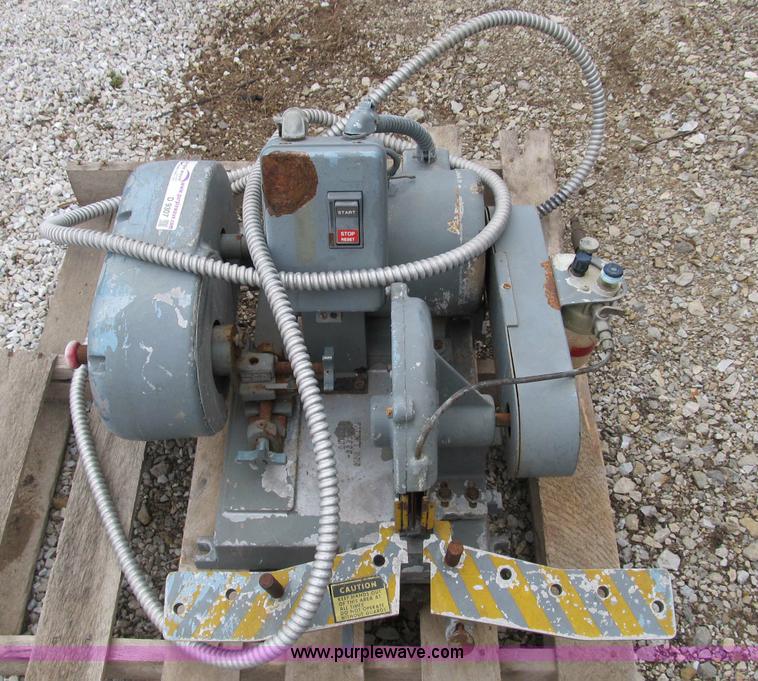 image for item D9307 Hydraulic hose cutter