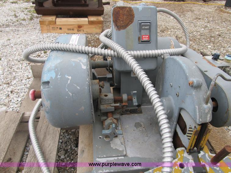 image for item D9307 Hydraulic hose cutter