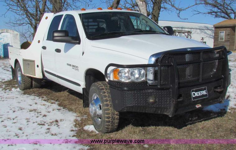 image for item I9535 2005 Dodge Ram 3500 Big Horn Edition quad cab pickup truck