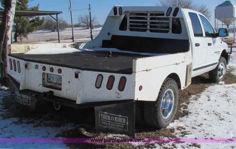 image for item I9535 2005 Dodge Ram 3500 Big Horn Edition quad cab pickup truck