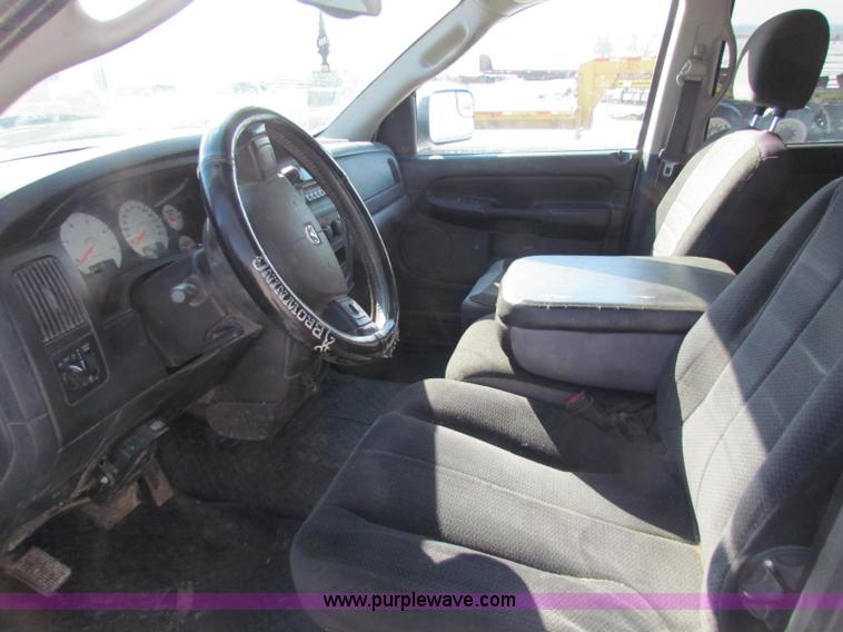 image for item I9535 2005 Dodge Ram 3500 Big Horn Edition quad cab pickup truck