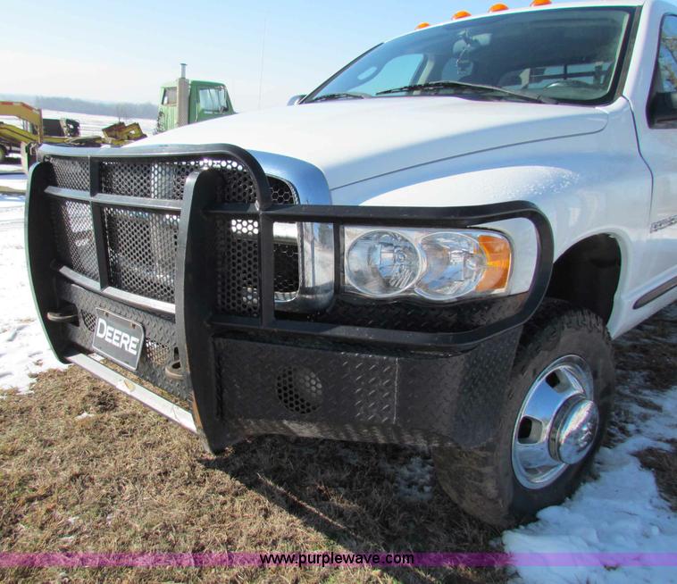 image for item I9535 2005 Dodge Ram 3500 Big Horn Edition quad cab pickup truck