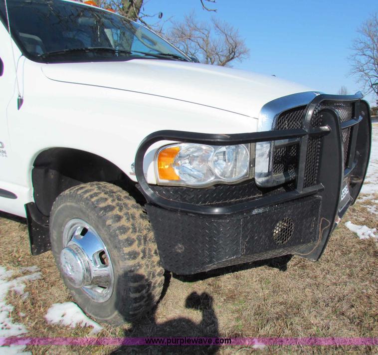 image for item I9535 2005 Dodge Ram 3500 Big Horn Edition quad cab pickup truck