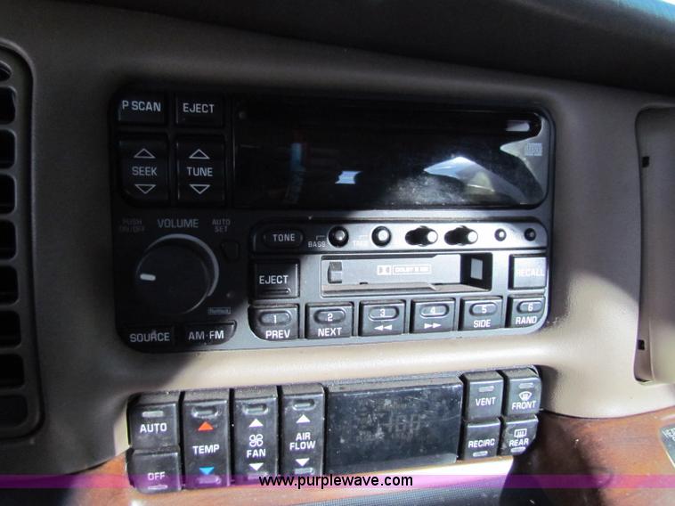 image for item I9668 1999 Buick Park Avenue