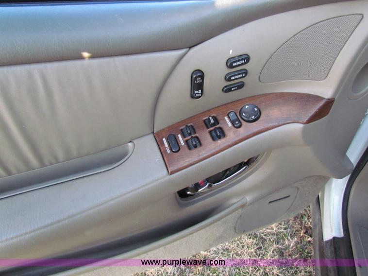image for item I9668 1999 Buick Park Avenue
