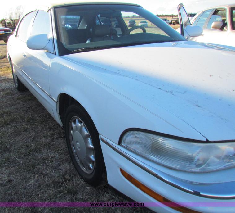 image for item I9668 1999 Buick Park Avenue