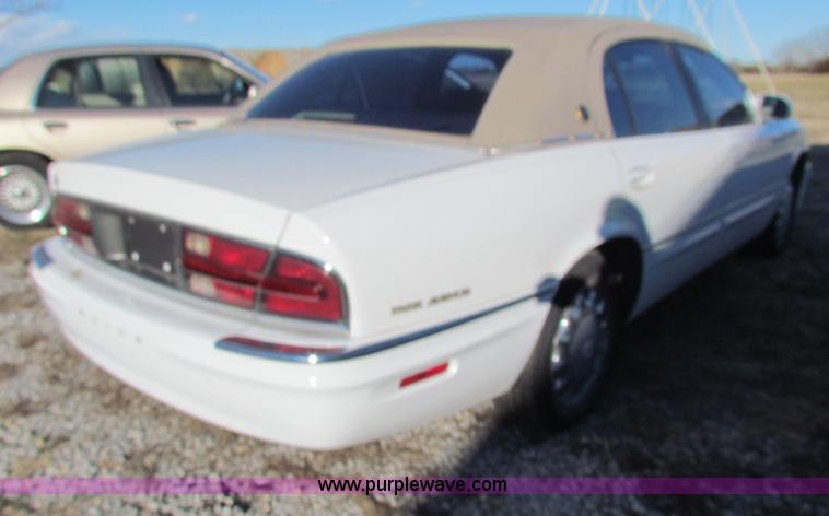 image for item I9668 1999 Buick Park Avenue