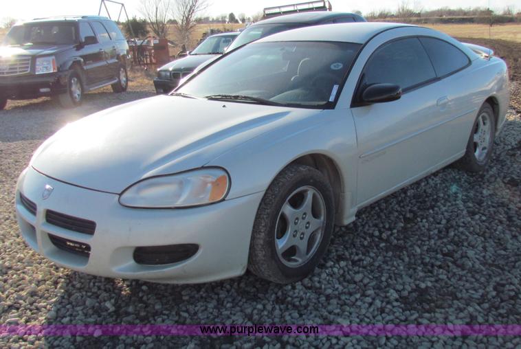 image for item I9670 2002 Dodge Stratus SE