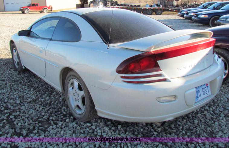 image for item I9670 2002 Dodge Stratus SE