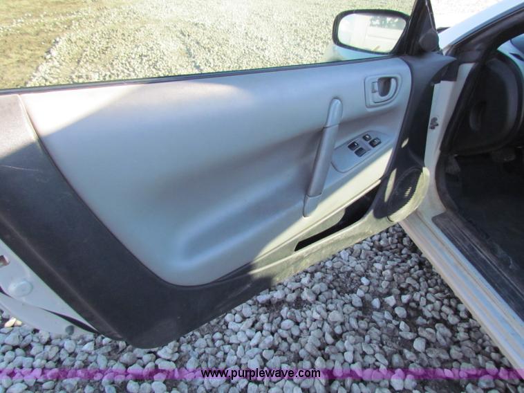 image for item I9670 2002 Dodge Stratus SE