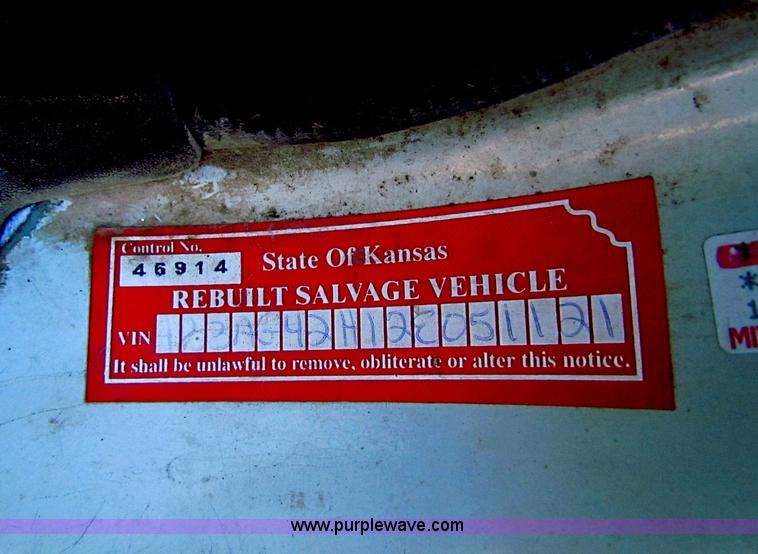 image for item I9670 2002 Dodge Stratus SE