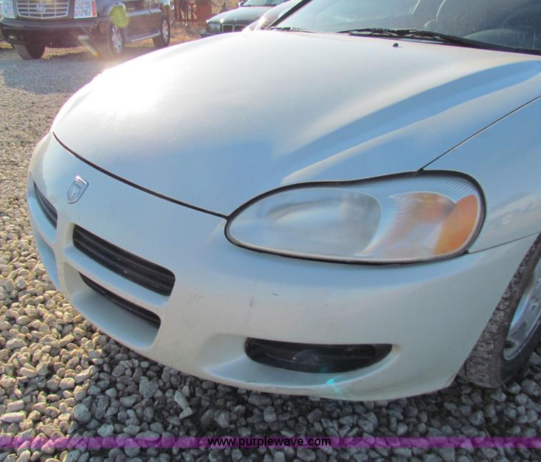 image for item I9670 2002 Dodge Stratus SE