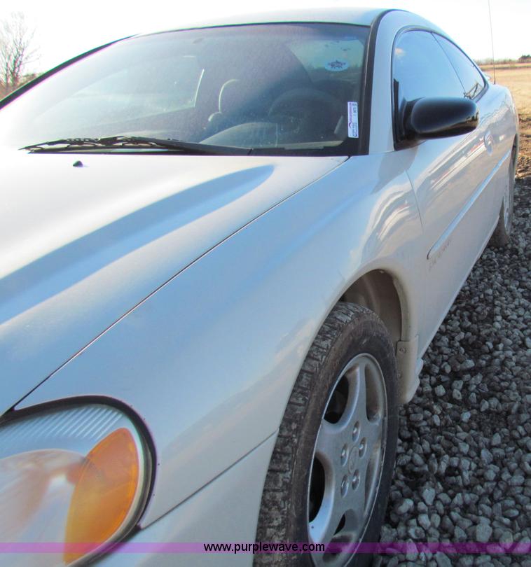 image for item I9670 2002 Dodge Stratus SE