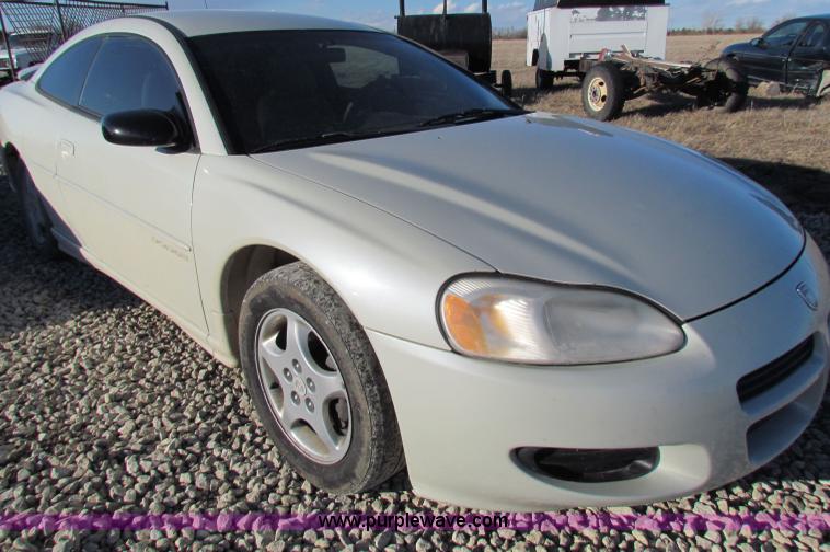 image for item I9670 2002 Dodge Stratus SE