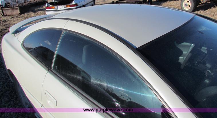 image for item I9670 2002 Dodge Stratus SE