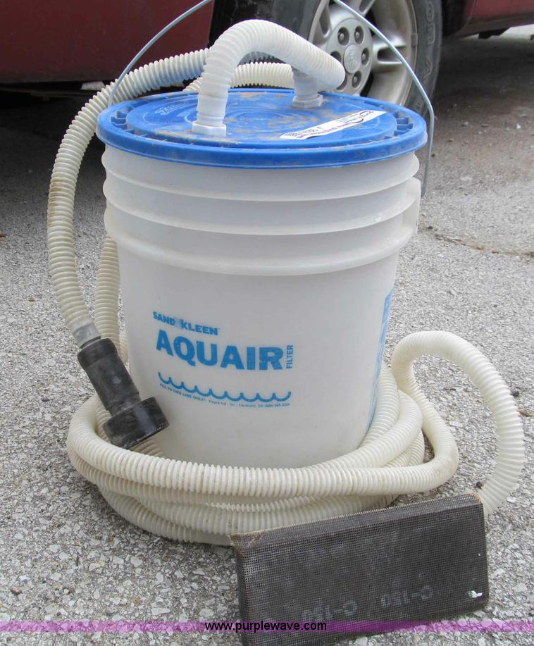 image for item J9276 Sand and Kleen dustless drywall sanding system