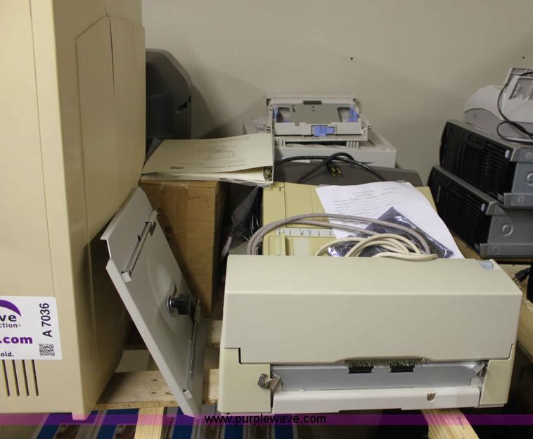 image for item A7036 Assorted electronics