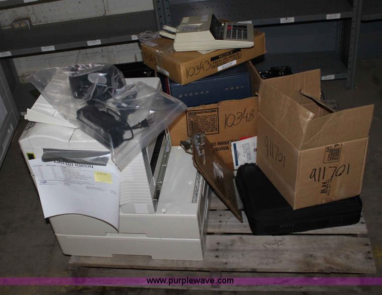 Assorted office supplies in Topeka, KS Item A7078 sold Purple Wave